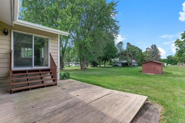405 Green Avenue SE, Watertown, MN 55388