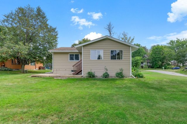 405 Green Avenue SE, Watertown, MN 55388