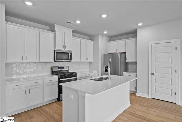 113 Bechler Drive, Gray Court, SC 29645