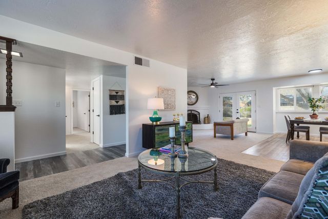 6925 Marilyn Avenue NE, Albuquerque, NM 87109