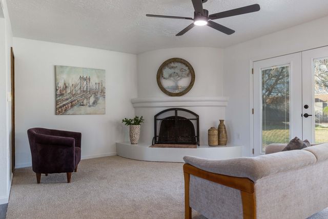 6925 Marilyn Avenue NE, Albuquerque, NM 87109