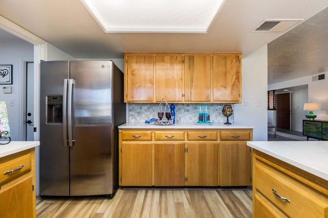 6925 Marilyn Avenue NE, Albuquerque, NM 87109