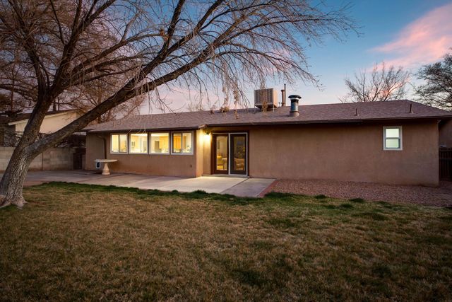 6925 Marilyn Avenue NE, Albuquerque, NM 87109