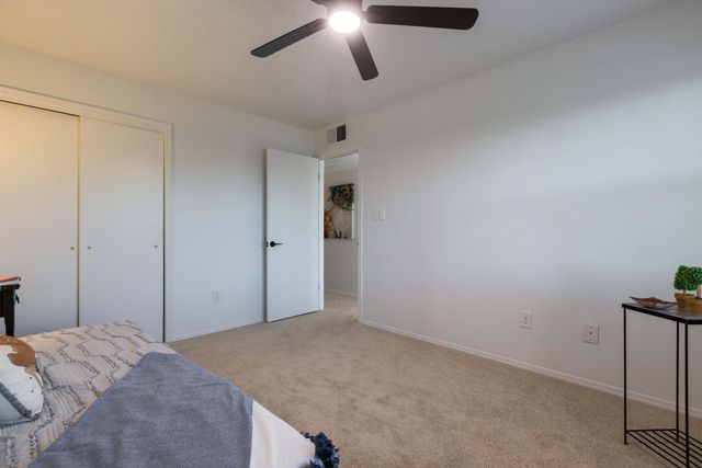 6925 Marilyn Avenue NE, Albuquerque, NM 87109