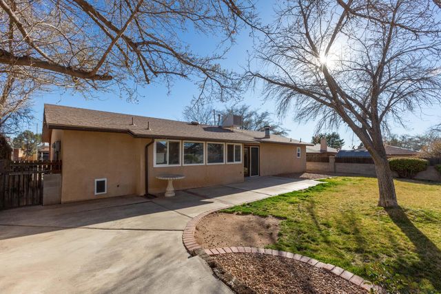 6925 Marilyn Avenue NE, Albuquerque, NM 87109