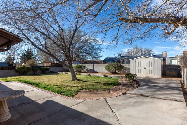 6925 Marilyn Avenue NE, Albuquerque, NM 87109