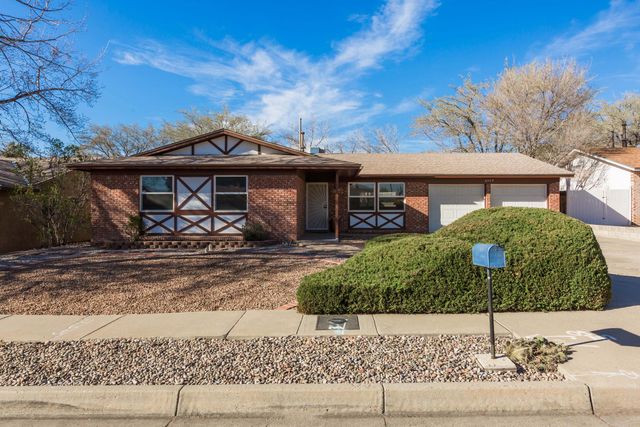 6925 Marilyn Avenue NE, Albuquerque, NM 87109