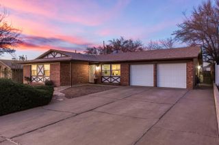 6925 Marilyn Avenue NE, Albuquerque, NM 87109