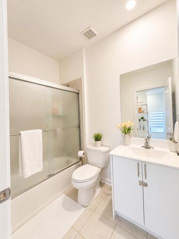 424 NW 203RD Terrace, Miami Gardens, FL 33169