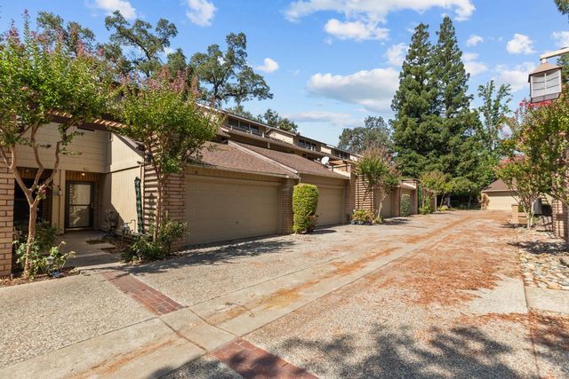 5644 Verner Oak Ct #10, Sacramento, CA 95841