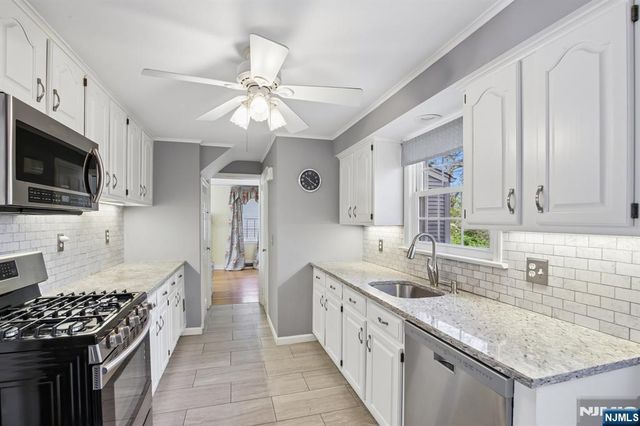 33 Coolidge Avenue, Caldwell, NJ 07006