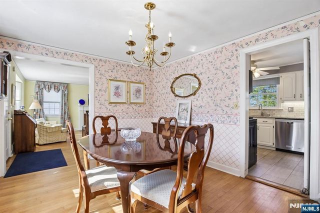 33 Coolidge Avenue, Caldwell, NJ 07006