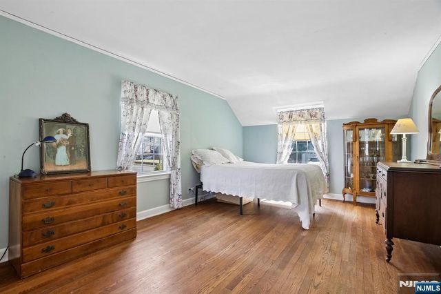 33 Coolidge Avenue, Caldwell, NJ 07006