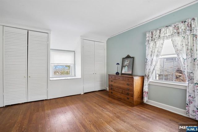 33 Coolidge Avenue, Caldwell, NJ 07006