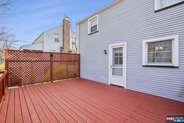 33 Coolidge Avenue, Caldwell, NJ 07006