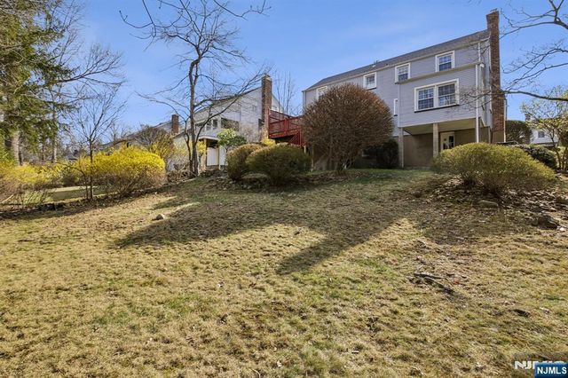 33 Coolidge Avenue, Caldwell, NJ 07006