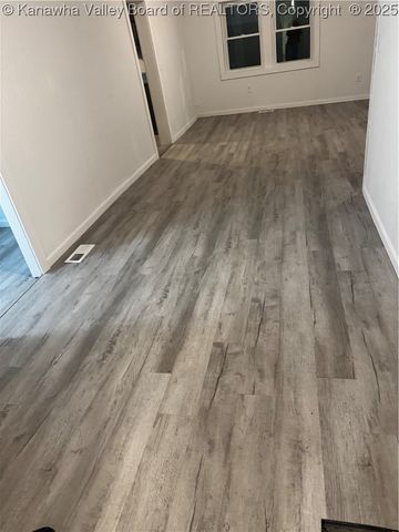 134 Salem Boulevard, Chapmanville, WV 25508