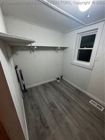 134 Salem Boulevard, Chapmanville, WV 25508