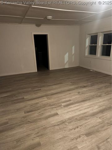 134 Salem Boulevard, Chapmanville, WV 25508