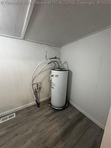 134 Salem Boulevard, Chapmanville, WV 25508