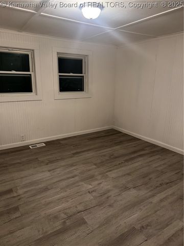 134 Salem Boulevard, Chapmanville, WV 25508