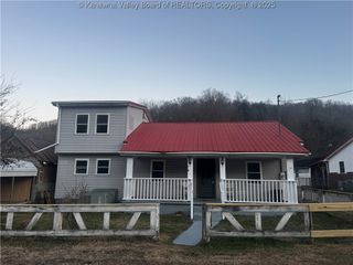 134 Salem Boulevard, Chapmanville, WV 25508