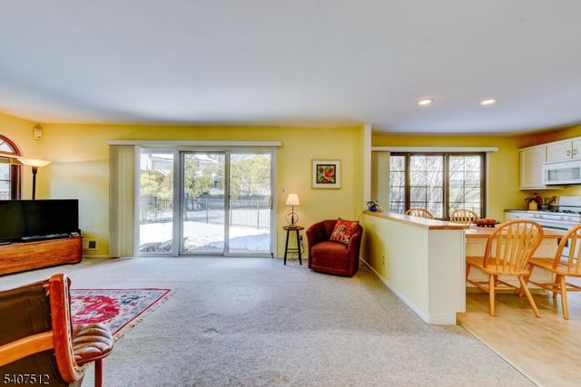 40 SUSQUEHANNA TRAIL, Branchburg Twp., NJ 08876