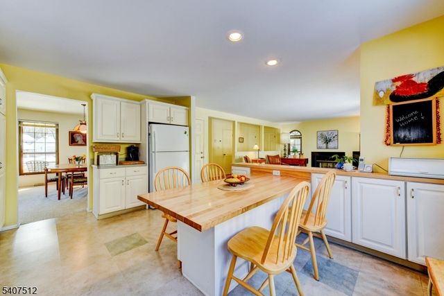 40 SUSQUEHANNA TRAIL, Branchburg Twp., NJ 08876