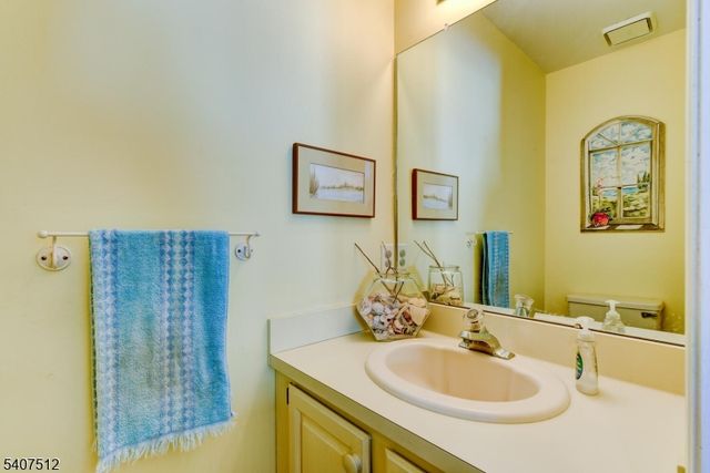 40 SUSQUEHANNA TRAIL, Branchburg Twp., NJ 08876