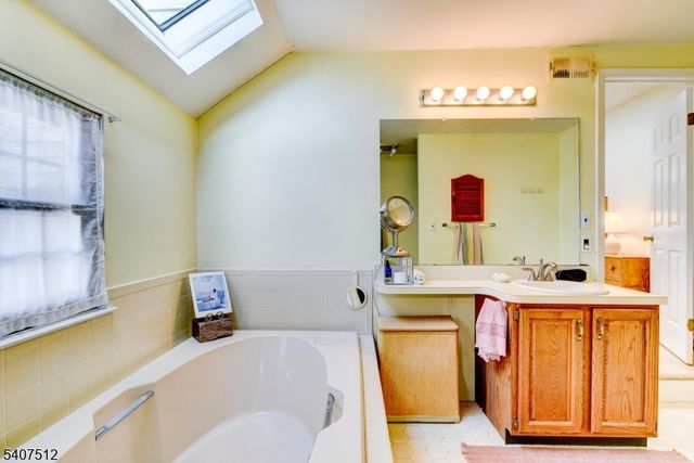 40 SUSQUEHANNA TRAIL, Branchburg Twp., NJ 08876