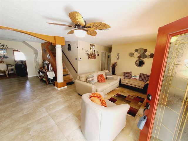 701 58TH AVENUE S, St Petersburg, FL 33705