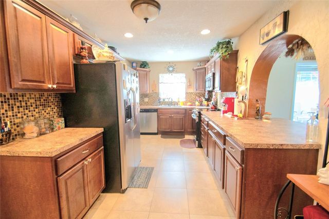 701 58TH AVENUE S, St Petersburg, FL 33705