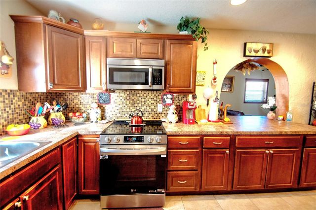 701 58TH AVENUE S, St Petersburg, FL 33705