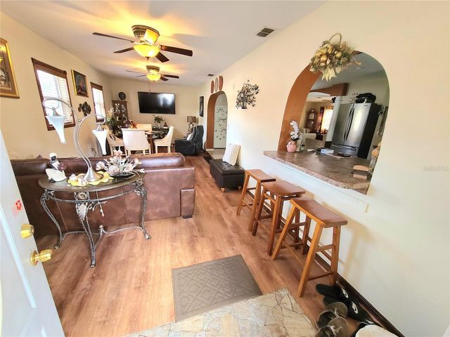 701 58TH AVENUE S, St Petersburg, FL 33705