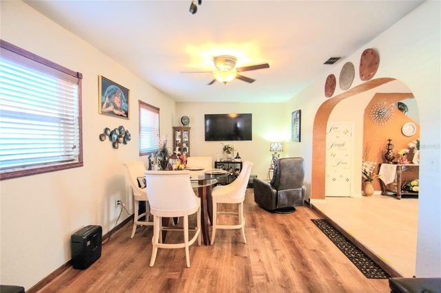 701 58TH AVENUE S, St Petersburg, FL 33705