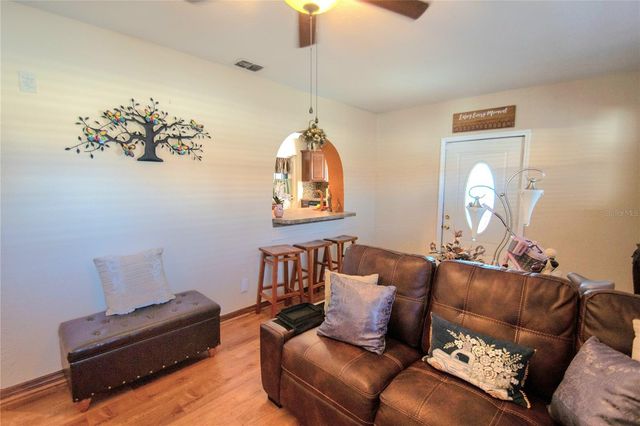 701 58TH AVENUE S, St Petersburg, FL 33705