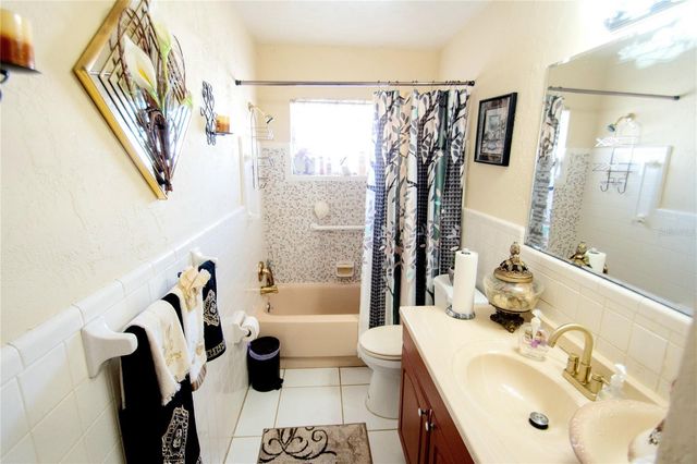 701 58TH AVENUE S, St Petersburg, FL 33705