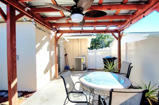 701 58TH AVENUE S, St Petersburg, FL 33705