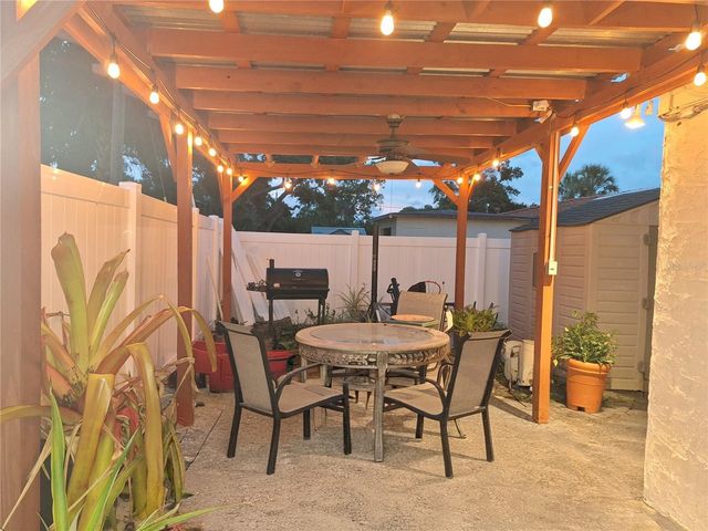 701 58TH AVENUE S, St Petersburg, FL 33705