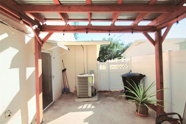 701 58TH AVENUE S, St Petersburg, FL 33705