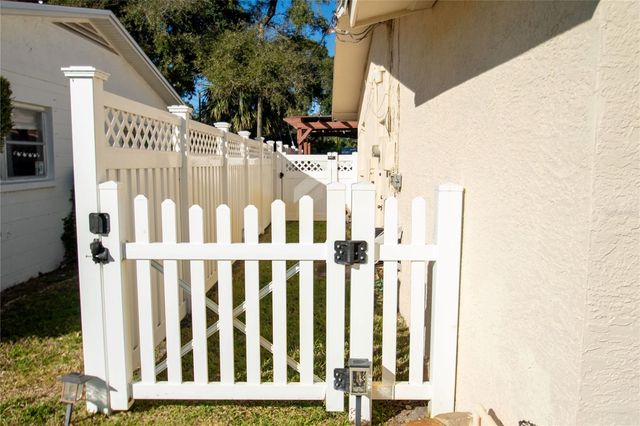 701 58TH AVENUE S, St Petersburg, FL 33705