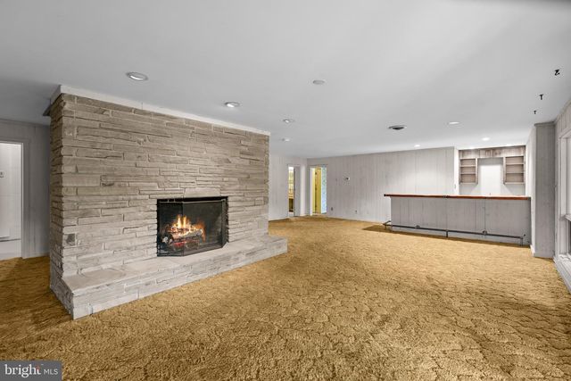 500 SARA DR, Annapolis, MD 21401