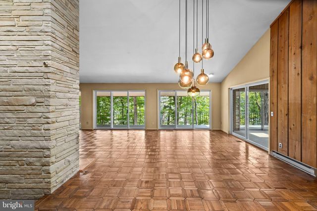 500 SARA DR, Annapolis, MD 21401