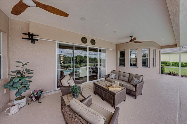 13816 CARRYBACK DRIVE, Dade City, FL 33525