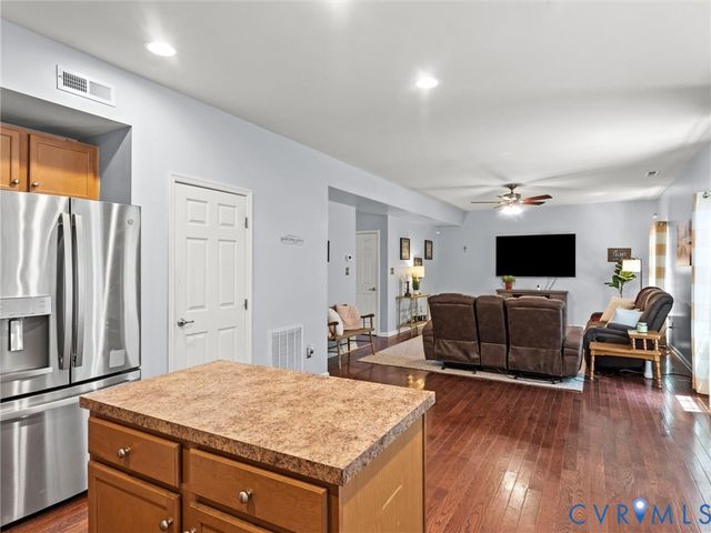 6313 Arbor Meadows Ter, Chester, VA 23831