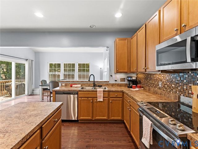 6313 Arbor Meadows Ter, Chester, VA 23831