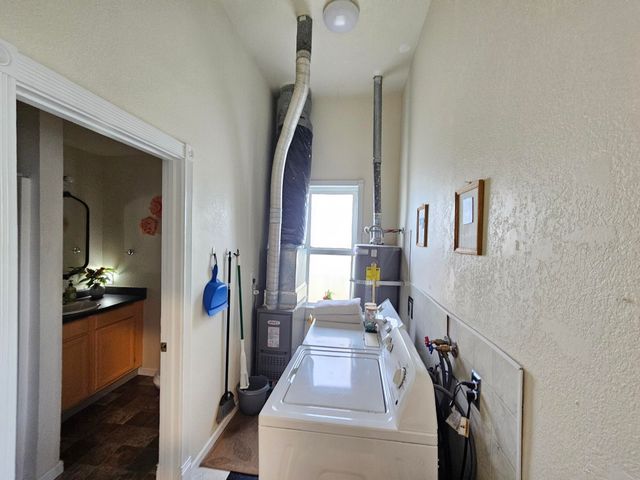 135 W Simpson Street, Eureka, CA 95501