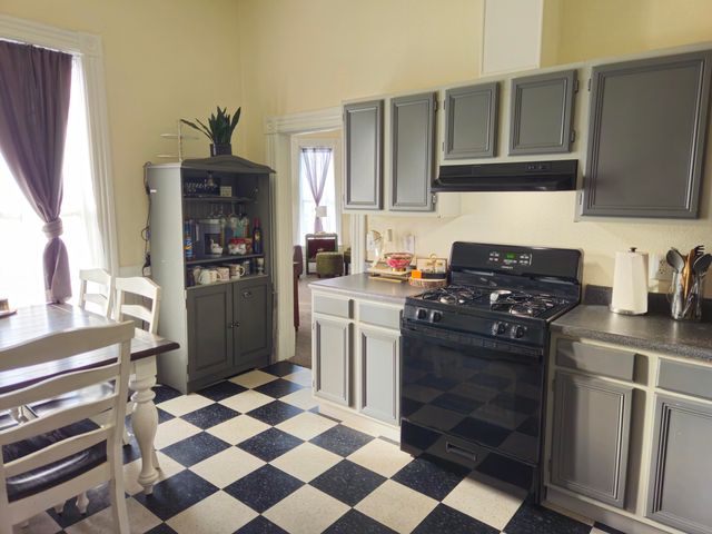 135 W Simpson Street, Eureka, CA 95501