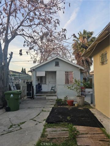 227 W 47th Street, Los Angeles, CA 90037