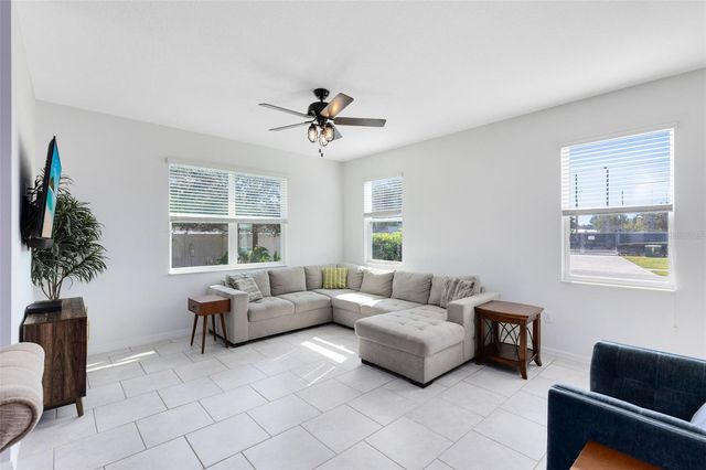 1889 SHUMARD AVENUE, St Cloud, FL 34771